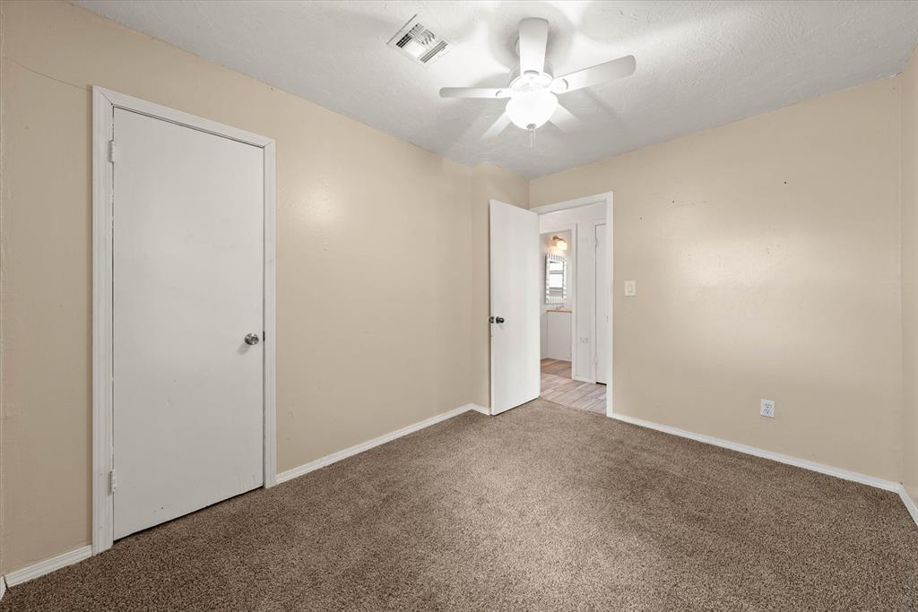 748 N Markwell Avenue Property Photo 27