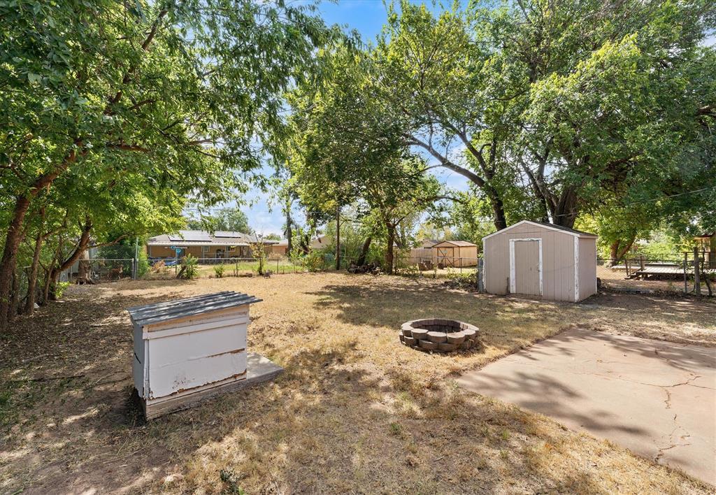 748 N Markwell Avenue Property Photo 35