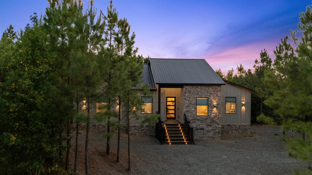 250 Southern Spruce Trail Property Photo 3