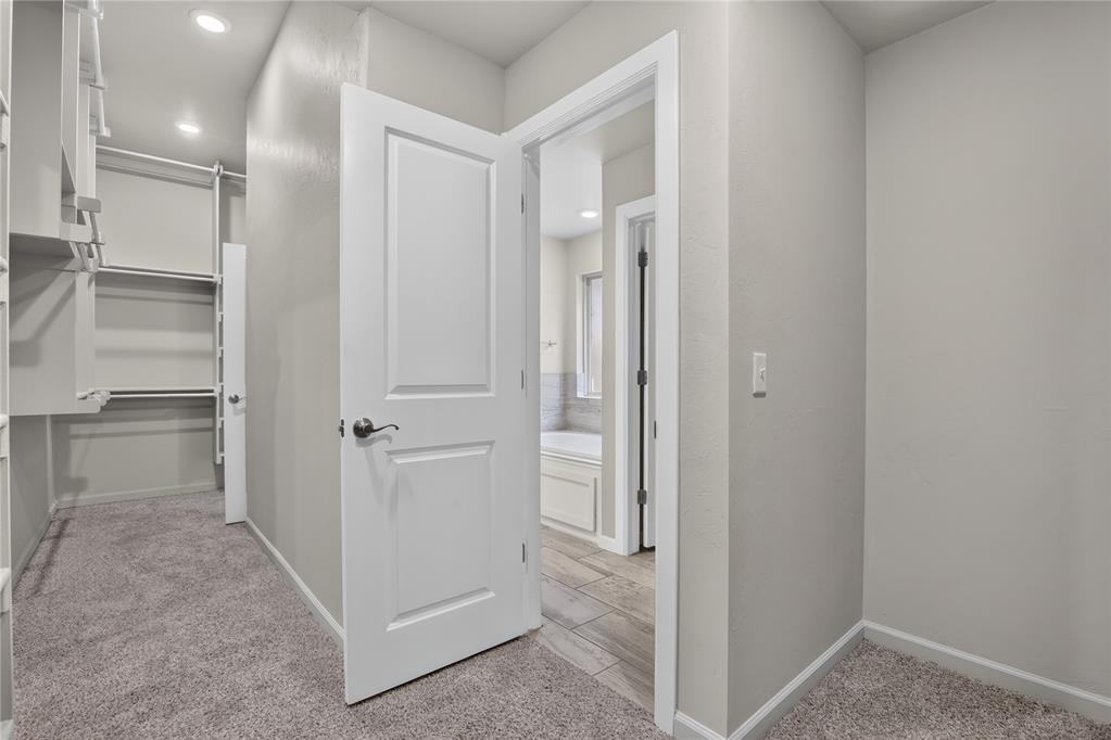 5412 Santa Lucia Drive Property Photo 17