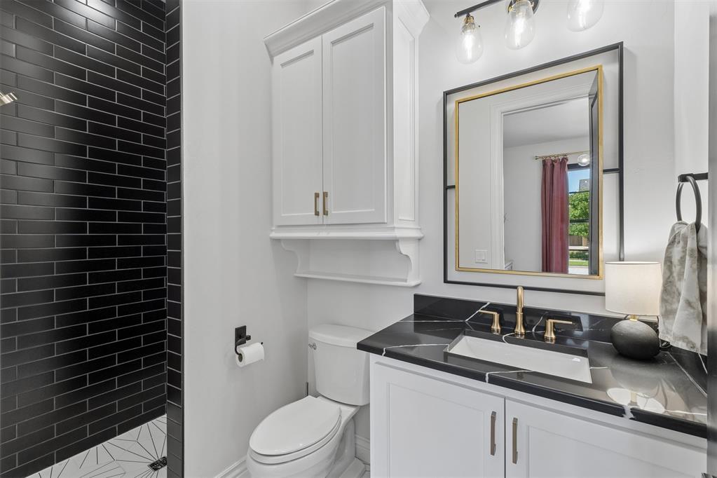 6401 Turnberry Place Property Photo 29