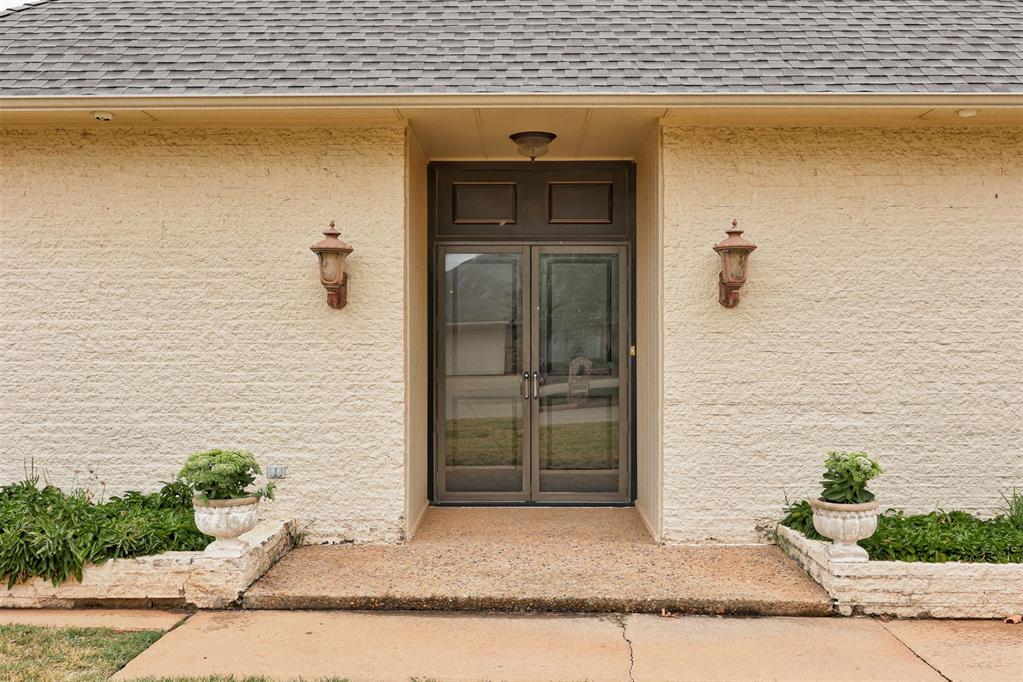 12500 Arrowhead Terrace Property Photo 4