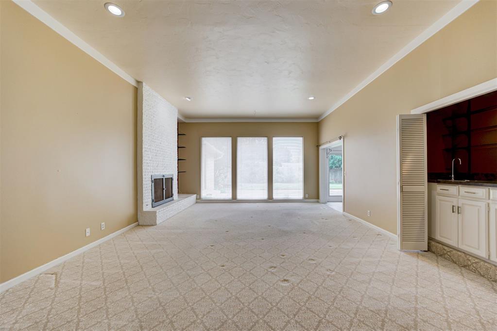 12500 Arrowhead Terrace Property Photo 6
