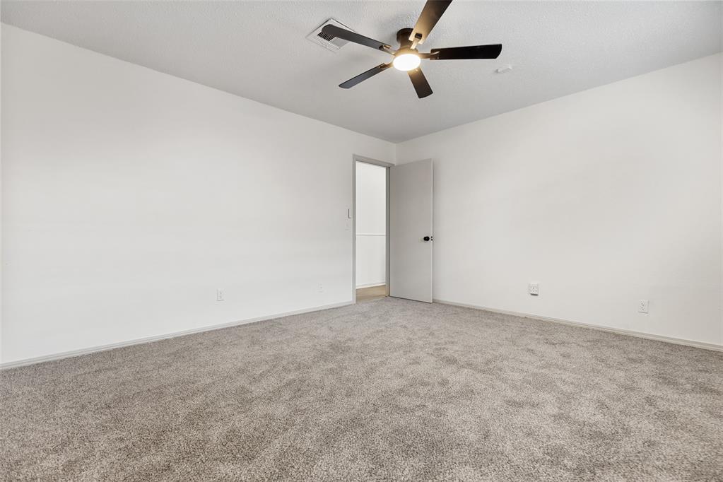 1813 N Austin Avenue Property Photo 19