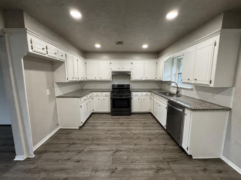 14820 W Funston Drive Property Photo 8