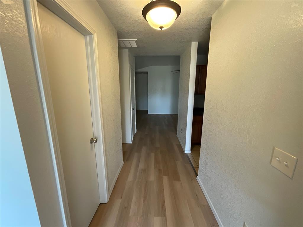 5517 Del Creek Road Property Photo 2