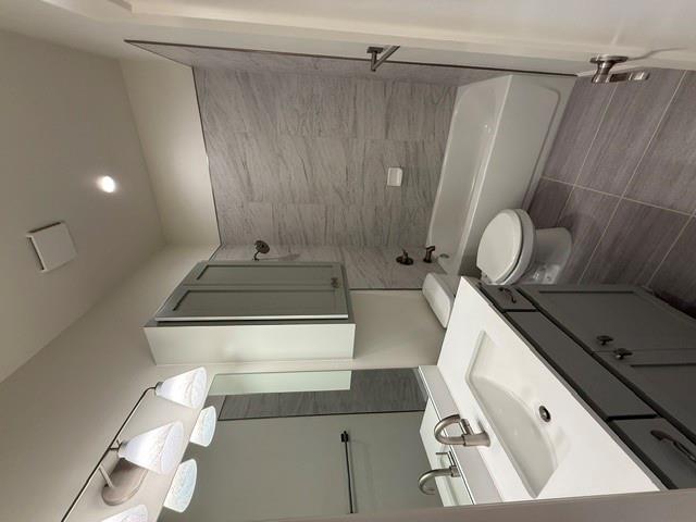 541 Wimbledon Road Property Photo 12