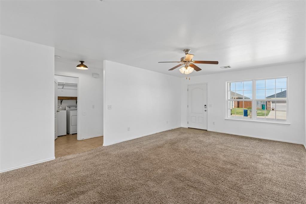 11820 Nw 130th Street Property Photo 4