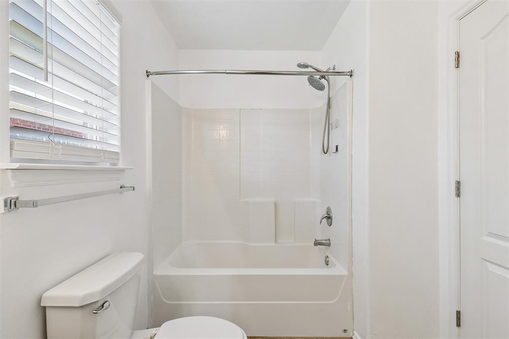 11820 Nw 130th Street Property Photo 19