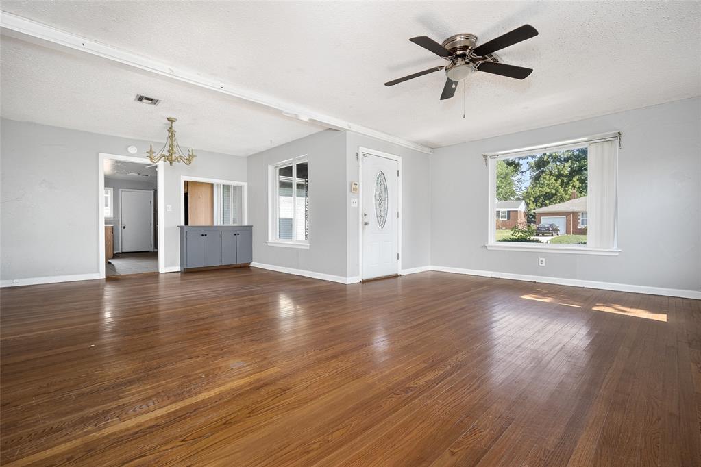 1246103 Property Photo 2