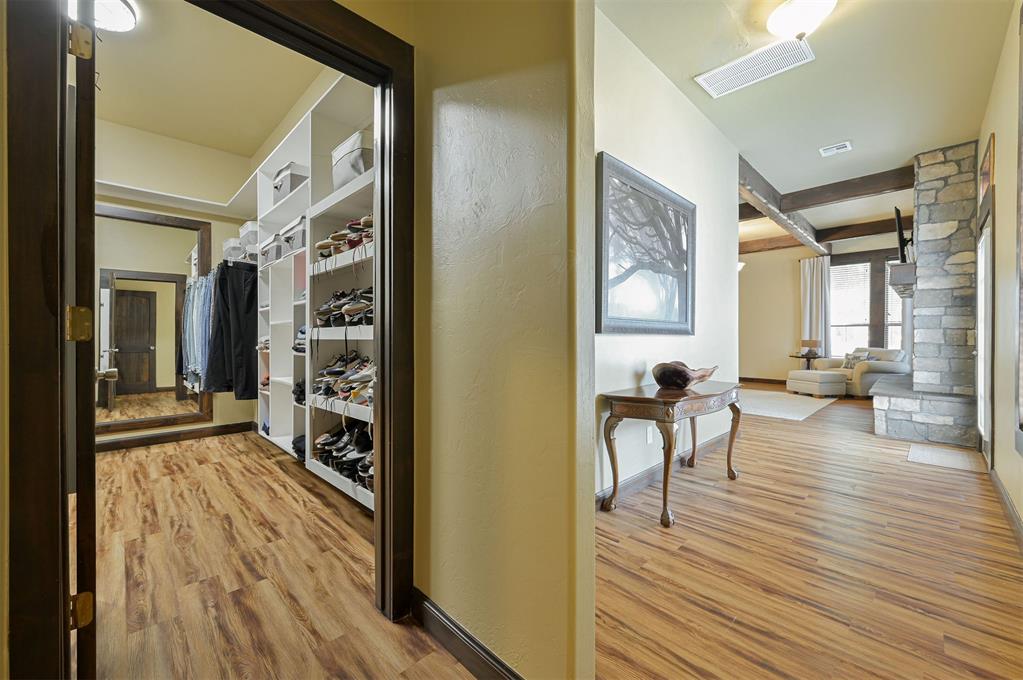 11416 Wolf Creek Road Property Photo 23