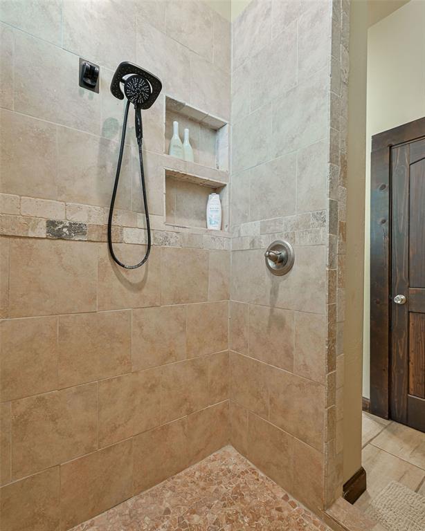 11416 Wolf Creek Road Property Photo 28