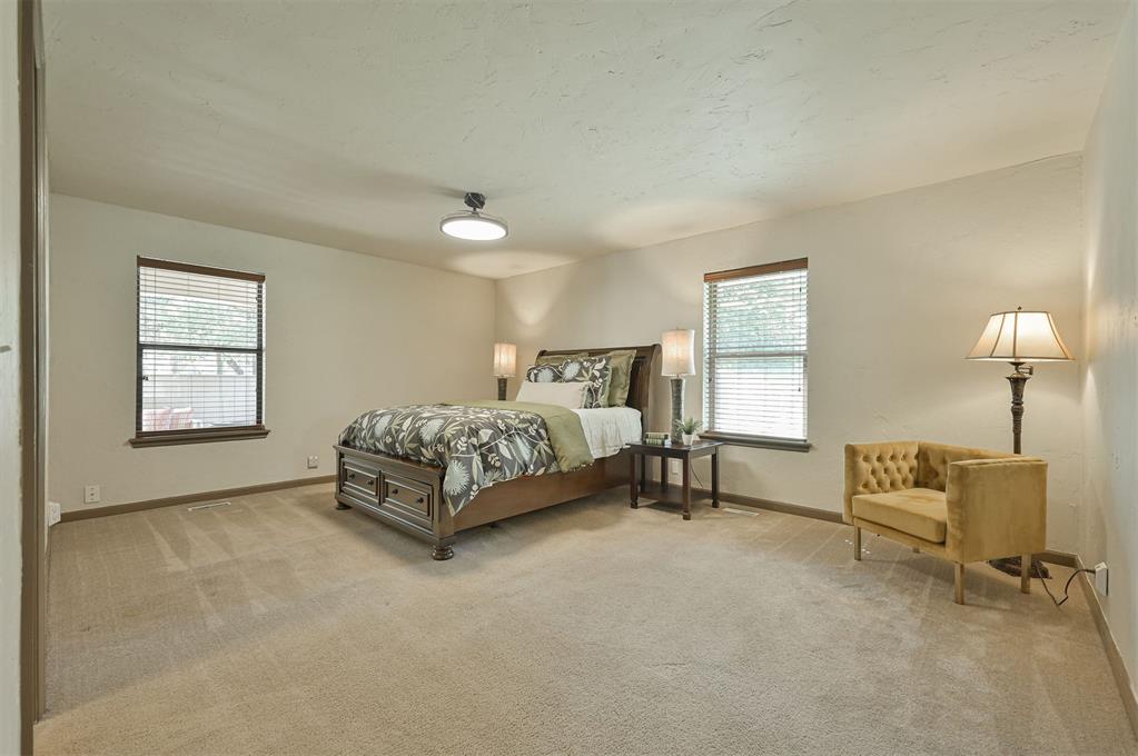 11416 Wolf Creek Road Property Photo 32