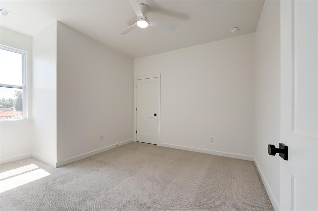 2432 Amante Court Property Photo 33