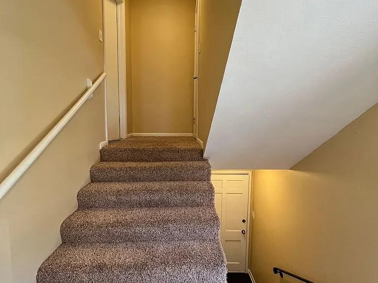 3617 N Drexel Boulevard Property Photo 2