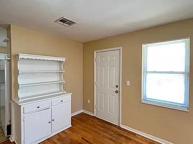 3617 N Drexel Boulevard Property Photo 5