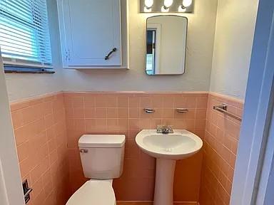 3617 N Drexel Boulevard Property Photo 6