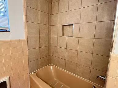 3617 N Drexel Boulevard Property Photo 12