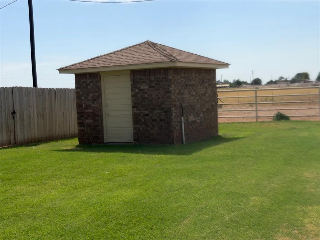 19797 E 1160 Road Property Photo 17