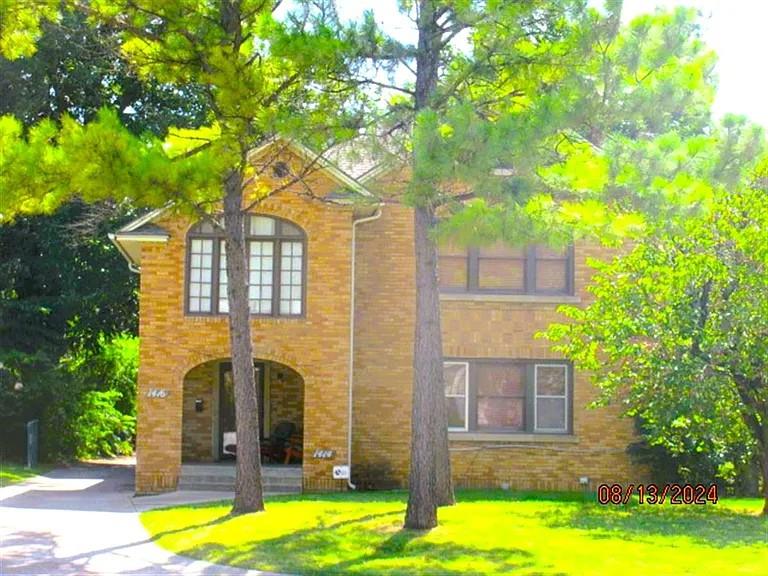 1414 N Drexel Boulevard Property Photo 1