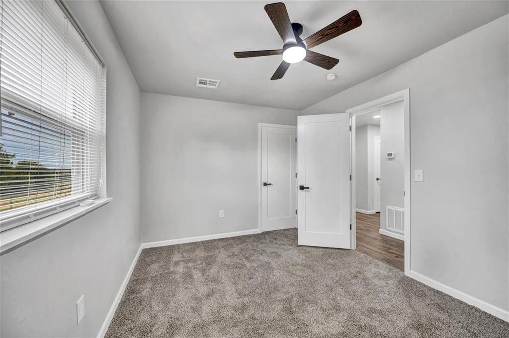 329131 E Lincoln Street Property Photo 44
