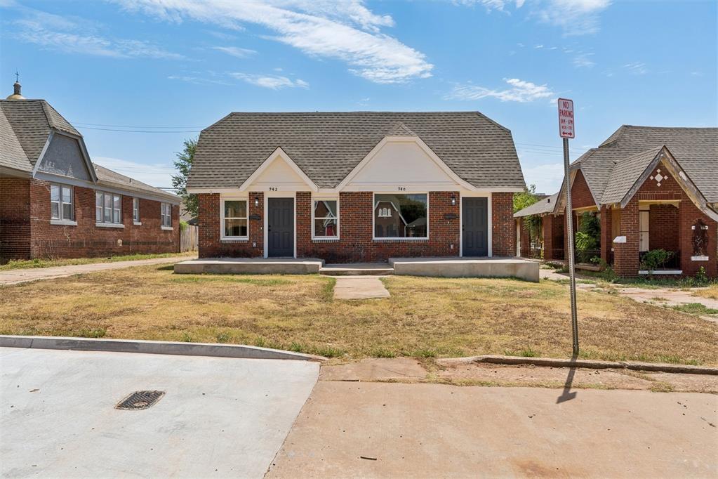 940 East Drive Property Photo 1