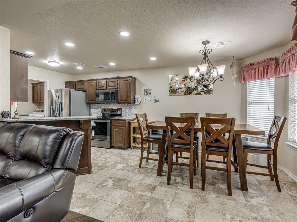 9620 Blue Bonnet Place Property Photo 7
