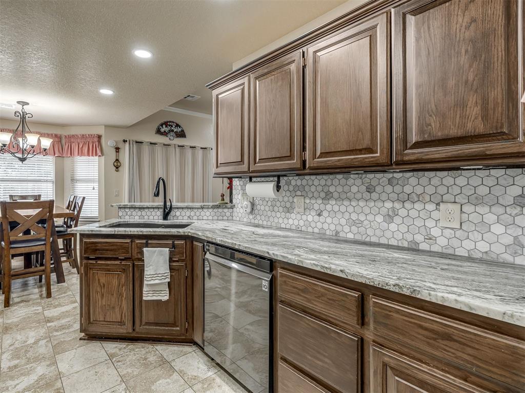9620 Blue Bonnet Place Property Photo 10