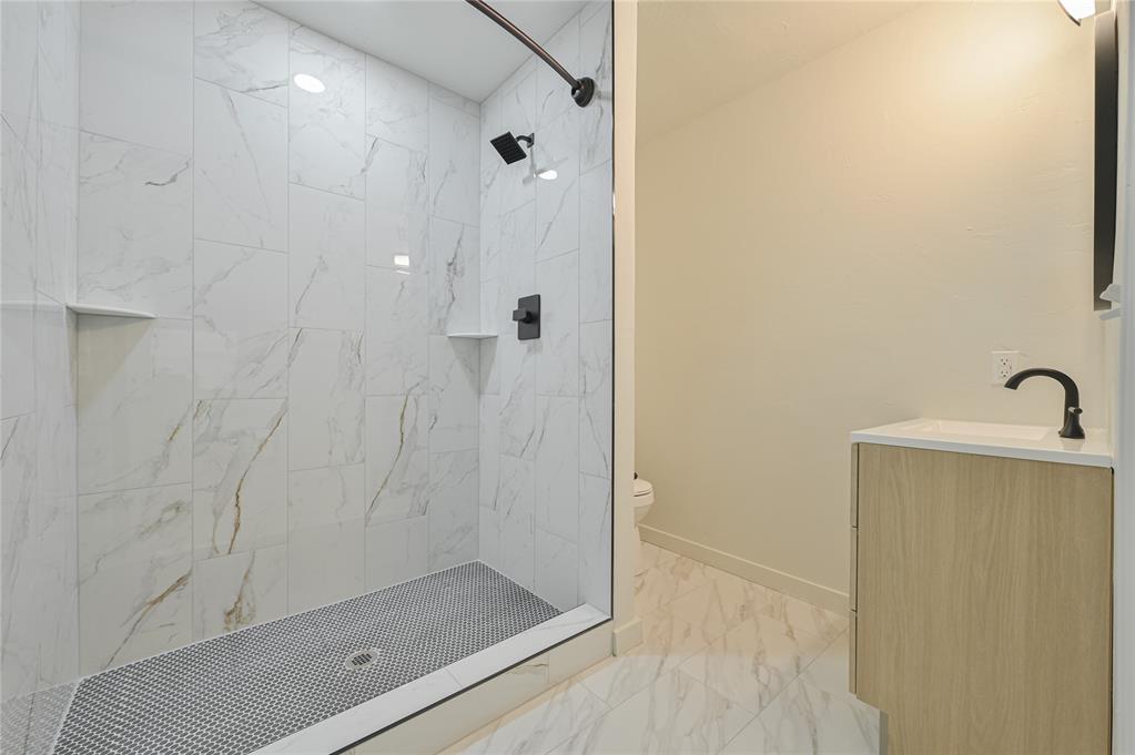 1901 Ne 54th Street Property Photo 32