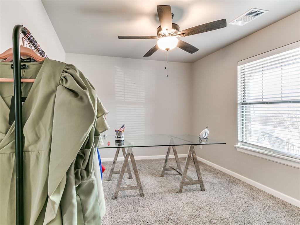 18709 Grove Parkway Property Photo 6