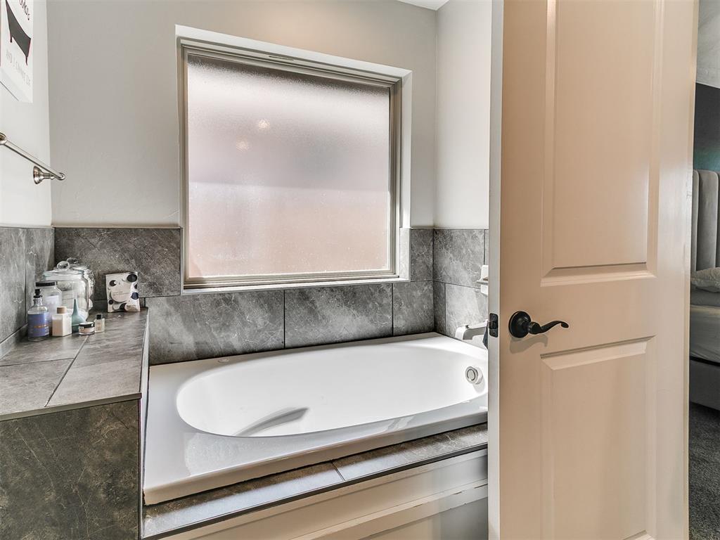 18709 Grove Parkway Property Photo 41