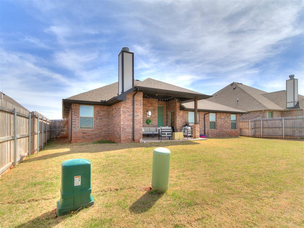 18709 Grove Parkway Property Photo 49