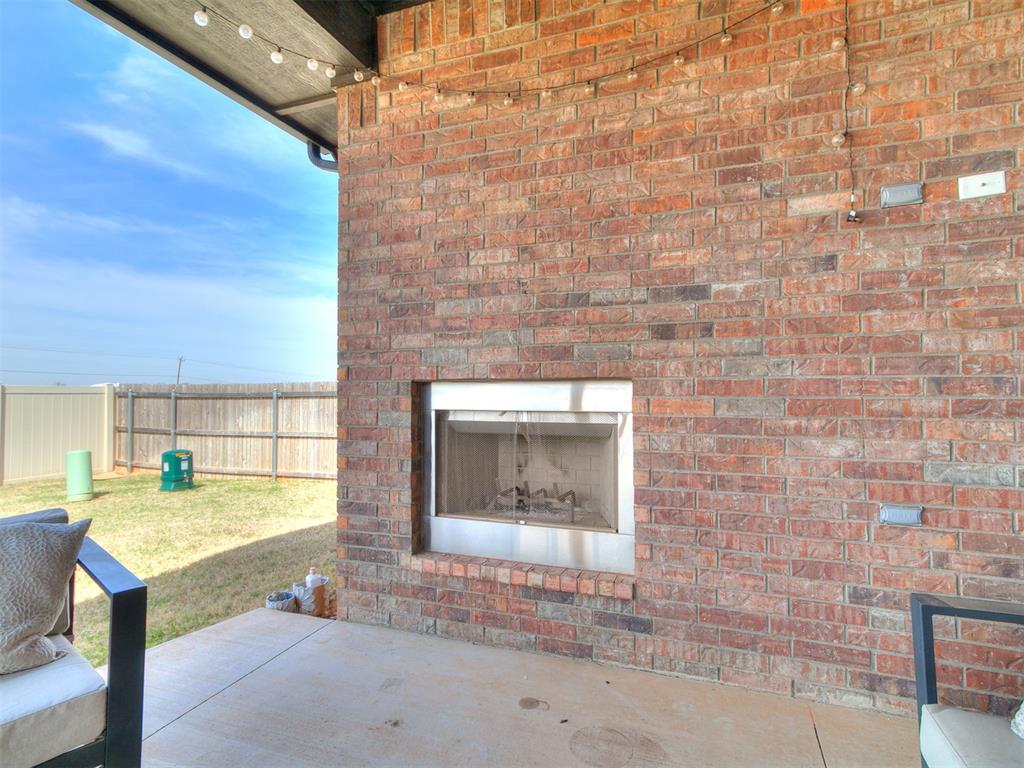18709 Grove Parkway Property Photo 50