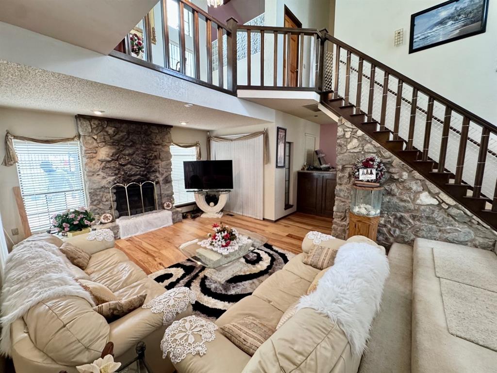 2825 Tealwood Drive Property Photo 7