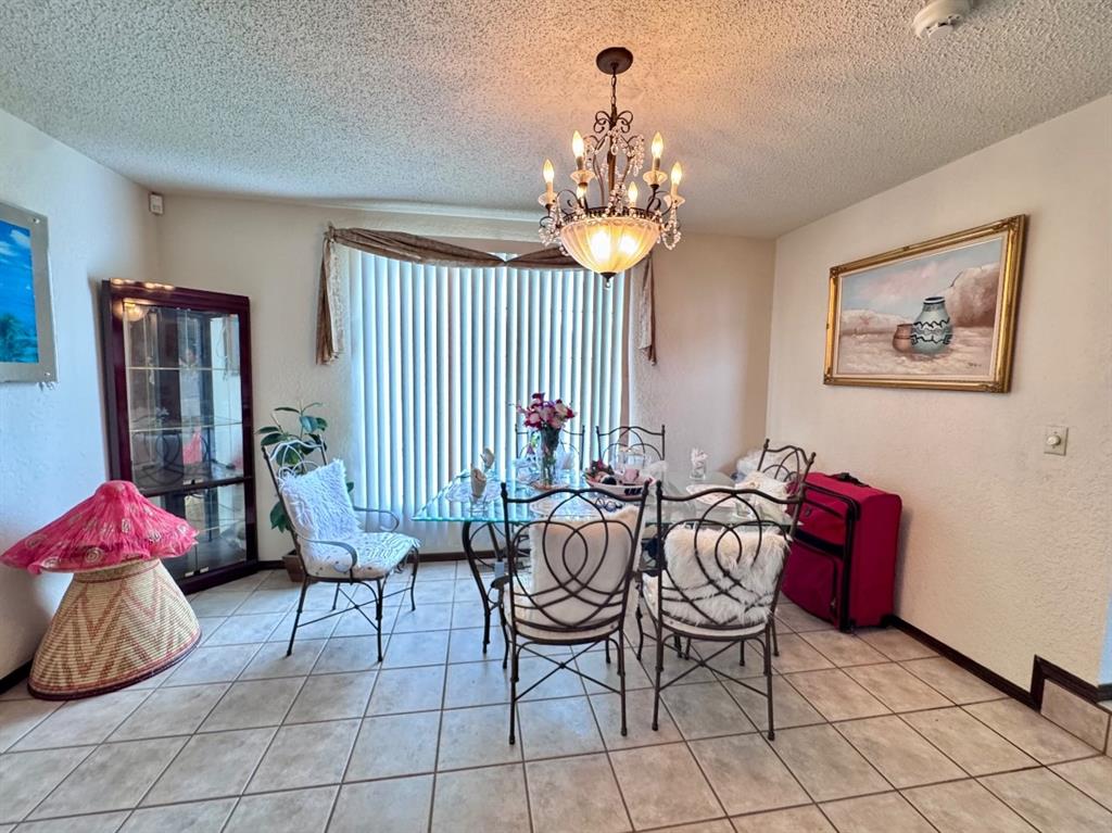 2825 Tealwood Drive Property Photo 13