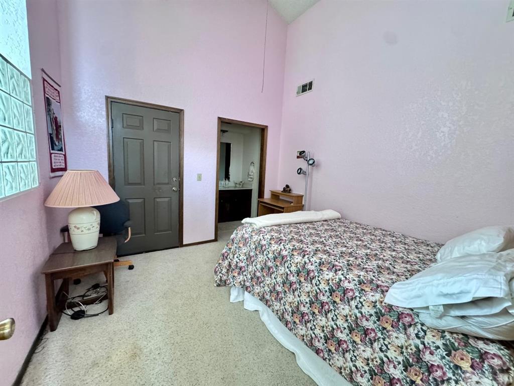 2825 Tealwood Drive Property Photo 26