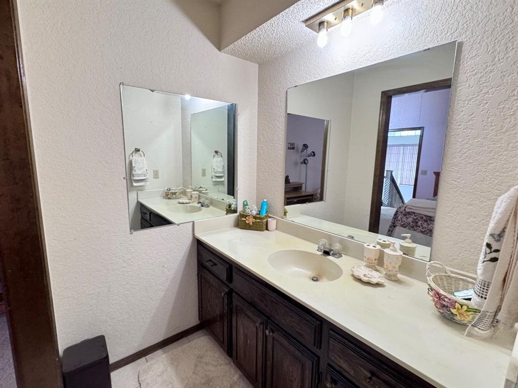 2825 Tealwood Drive Property Photo 28