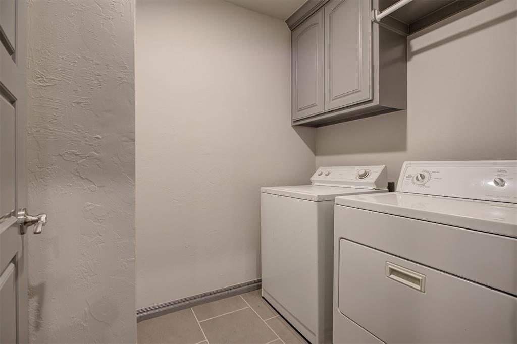 8117 Nw 160th Street Property Photo 43