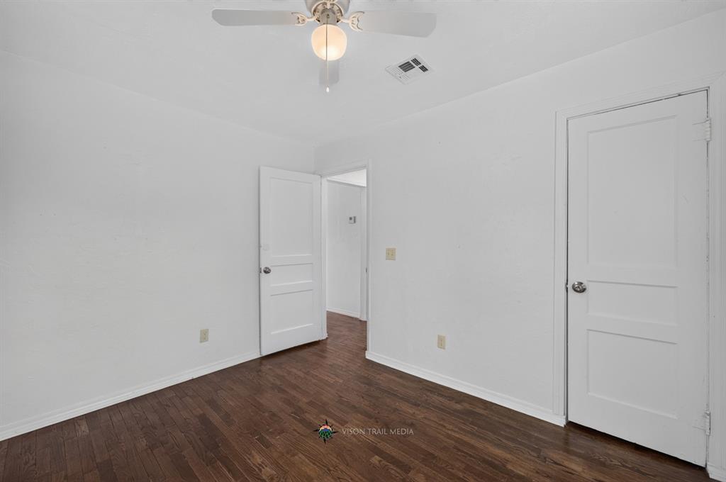 4900 N Willow Avenue Property Photo 10
