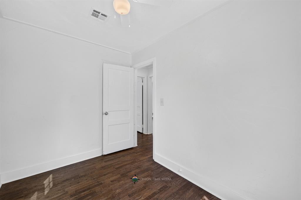 4900 N Willow Avenue Property Photo 14
