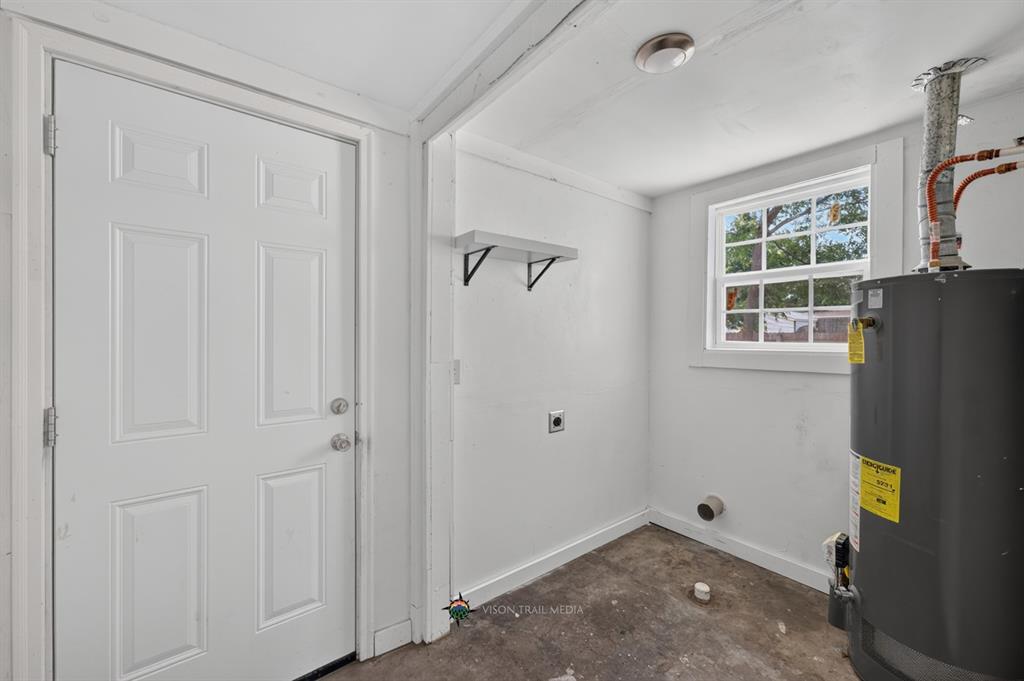 4900 N Willow Avenue Property Photo 16