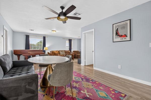 1460 N Broadway Avenue Property Photo 4