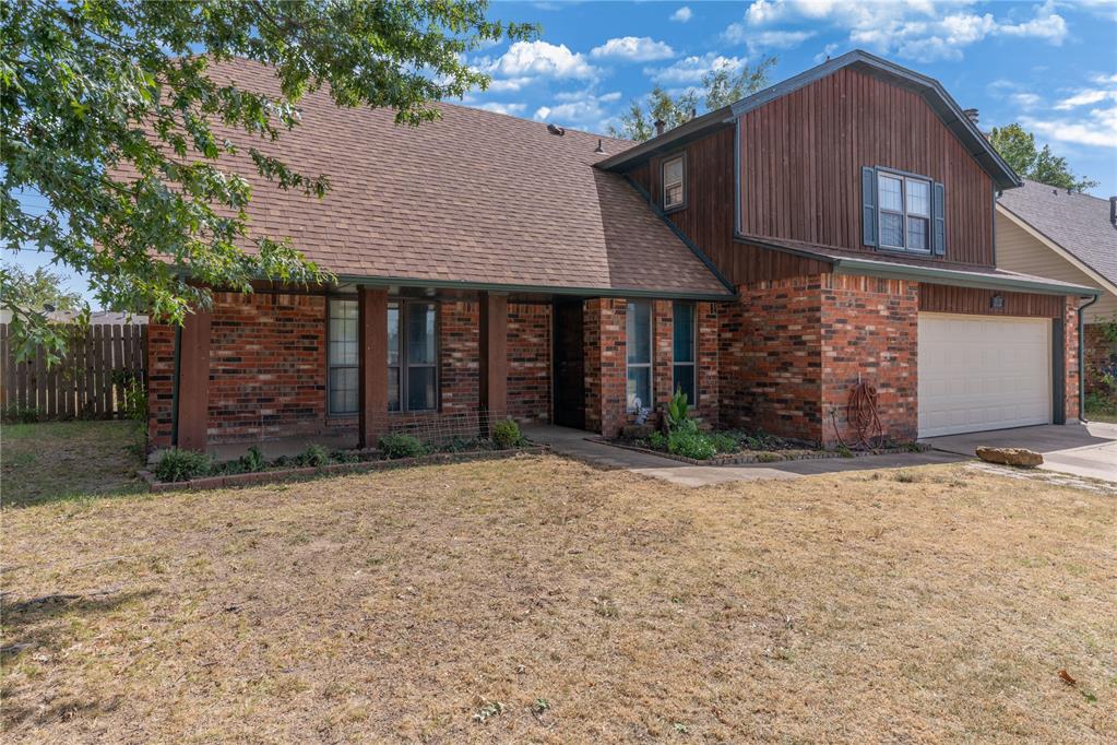 212 Americana Court Property Photo 5