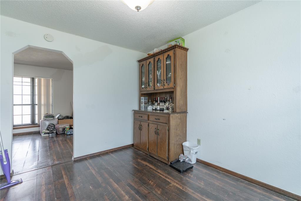 212 Americana Court Property Photo 12