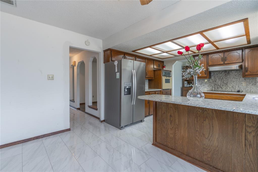 212 Americana Court Property Photo 18