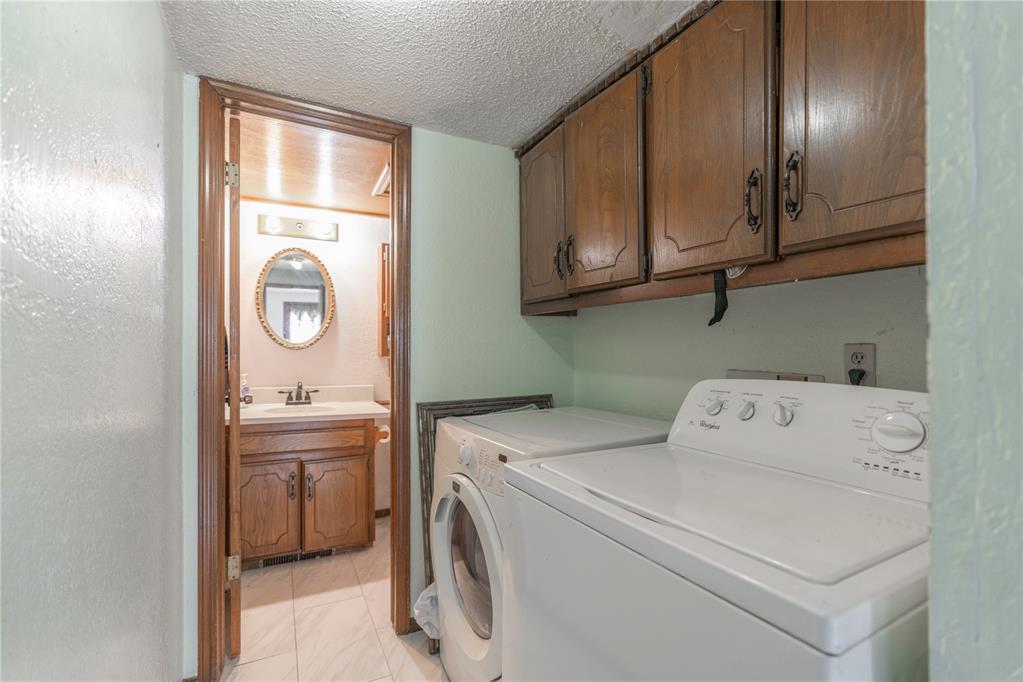 212 Americana Court Property Photo 23