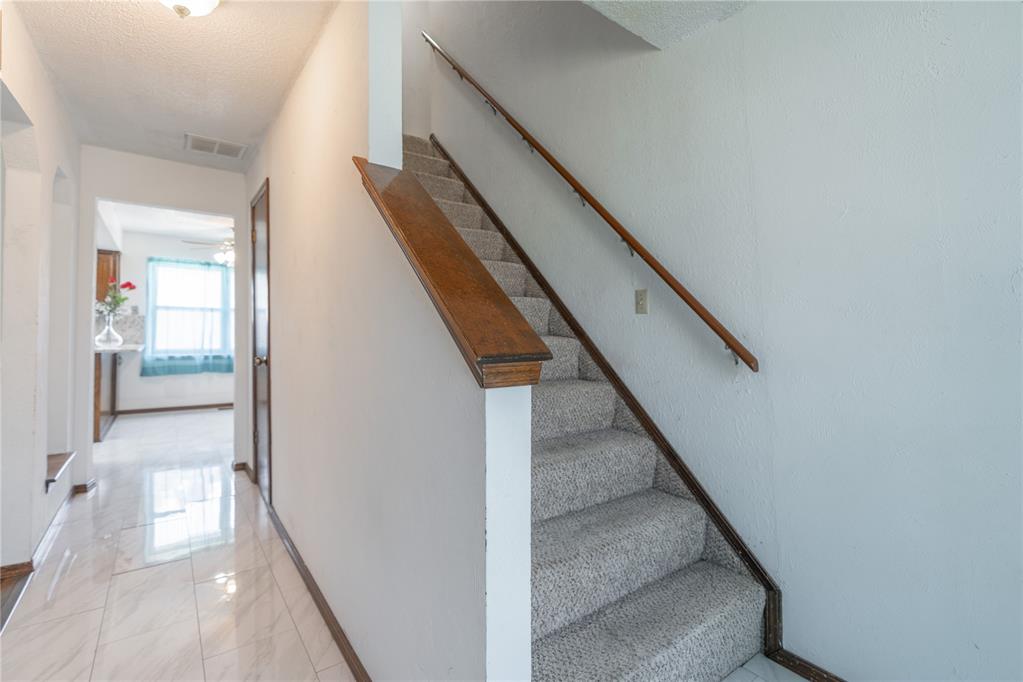 212 Americana Court Property Photo 26