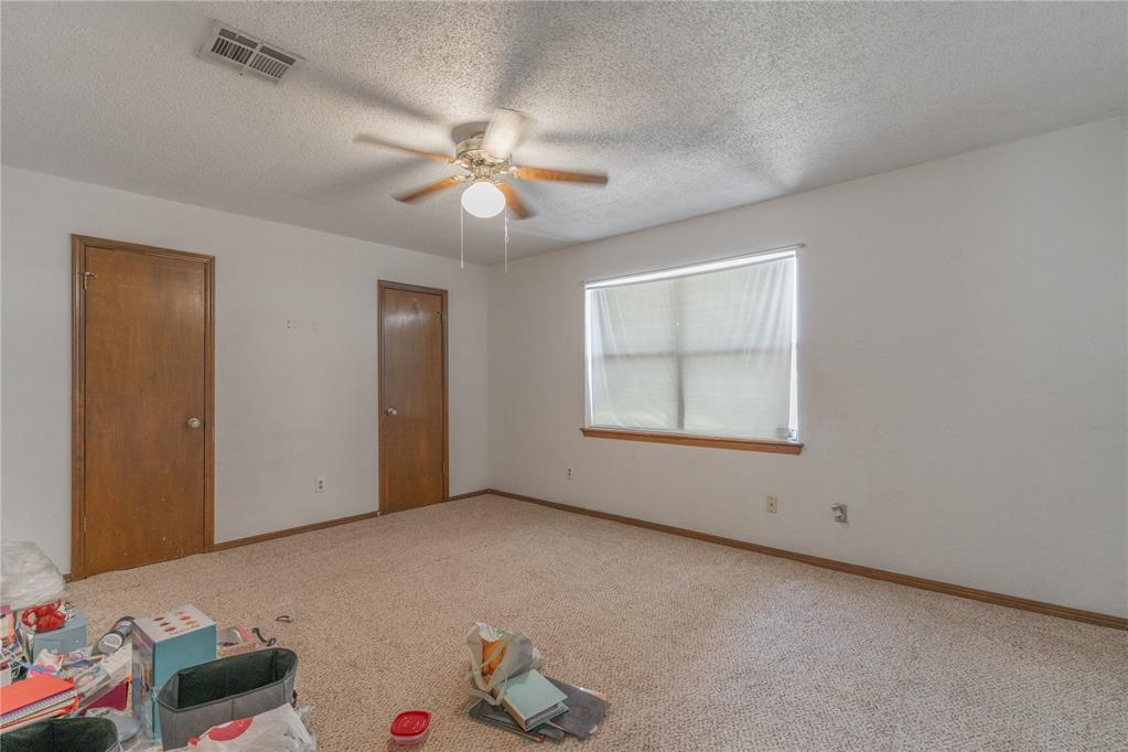 212 Americana Court Property Photo 27