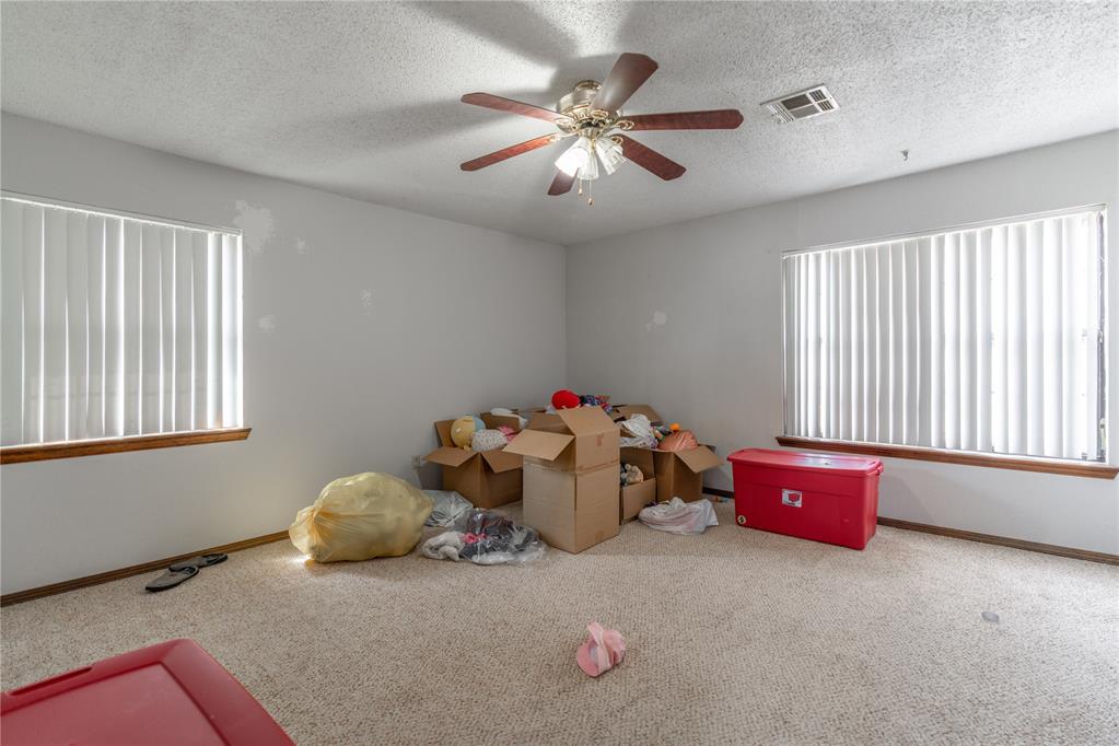 212 Americana Court Property Photo 36