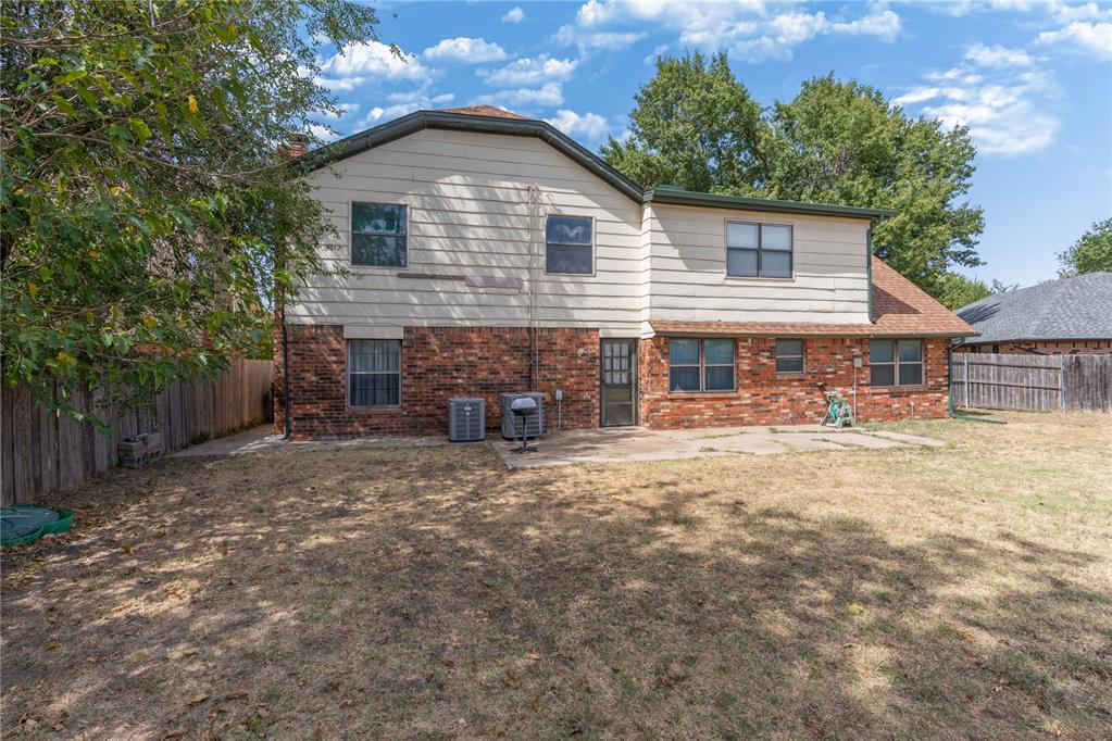 212 Americana Court Property Photo 41